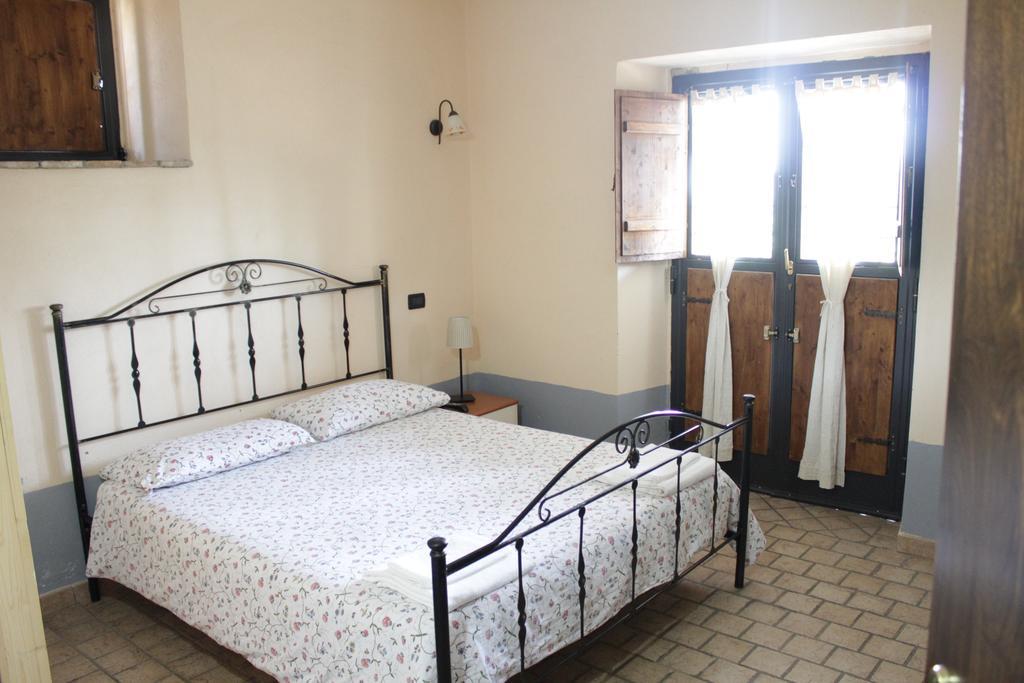 Villa Agriturismo Nociquerceto Tarano Zimmer foto